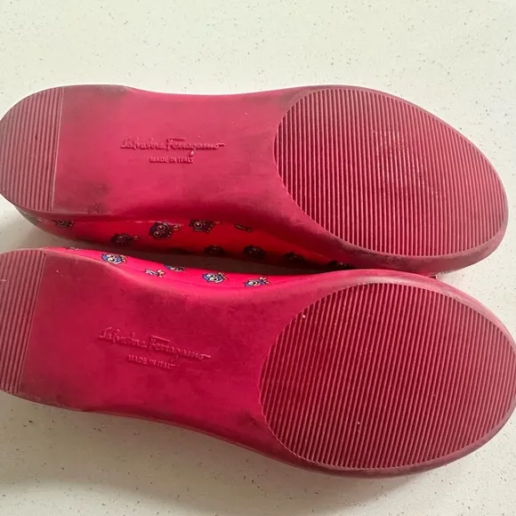 Salvatore Ferragamo Pink Flats with Bow Detail
