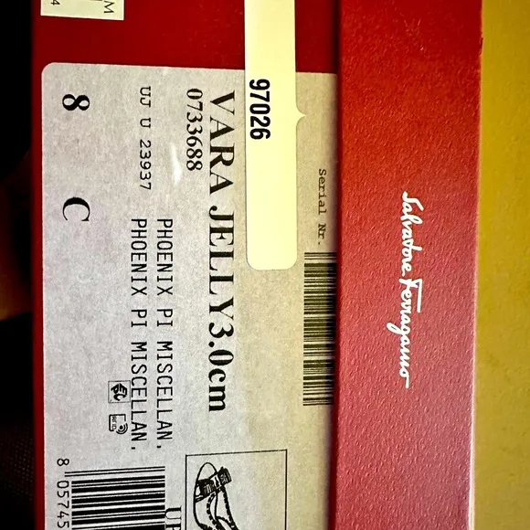 Salvatore Ferragamo Vara Jelly, Made in Italy
