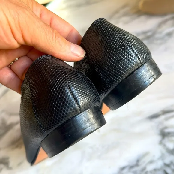Salvatore Ferragamo VTG Black Lizard Embossed Loafers with Gold Accent Size 6.5