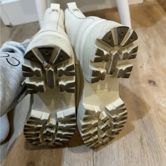 Sam Edelman white/cream lace up boots size 6