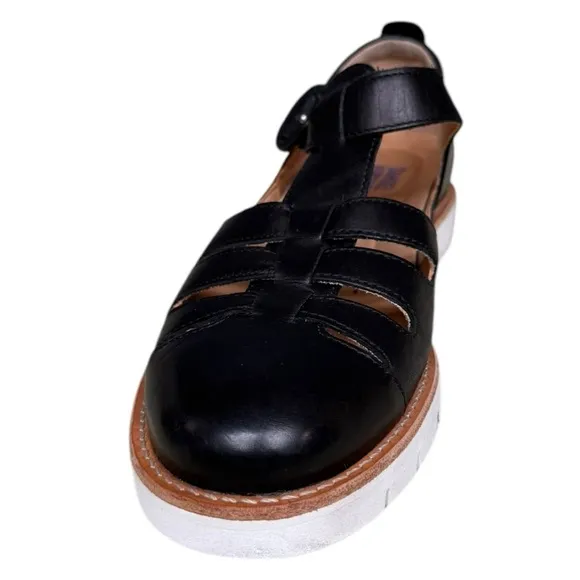 Samuel Hubbard Black Leather Fisherman Sandals Size 7.5
