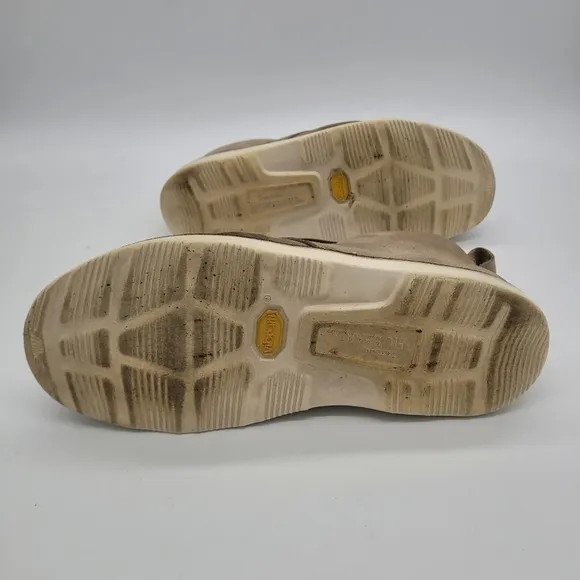 Samuel Hubbard Men’s Sand Suede Chukka Lace Up Ankle Boots Size 8W