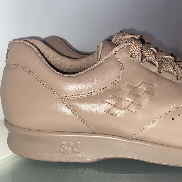 SAS Free Time Walking Shoe-Mocha-Women’s Sz 8.5 Narrow-New W/out Box!