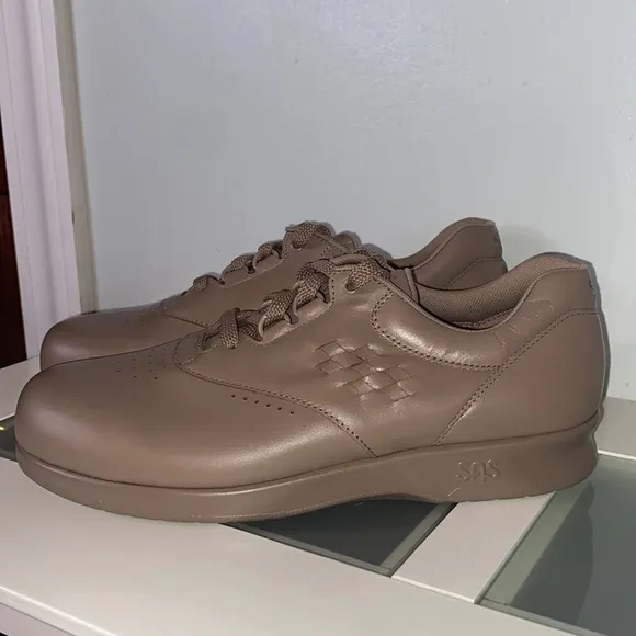 SAS Free Time Walking Shoe-Mocha-Women’s Sz 8.5 Narrow-New W/out Box!
