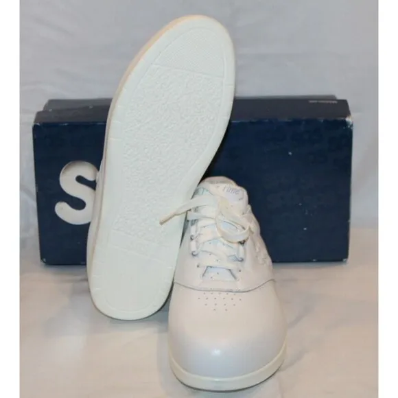 SAS Free‎ Time White Women's Leather Shoes Sneakers New! $195 11 WIDE