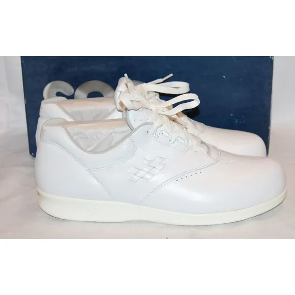 SAS Free‎ Time White Women's Leather Shoes Sneakers New! $195 11 WIDE
