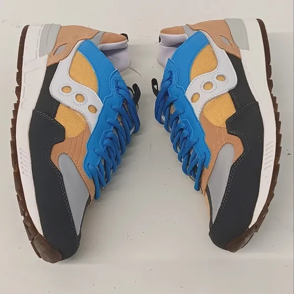 Saucony Women's Shadow 5000 Outdoor Low Top Sneakers - Blue and Camel
