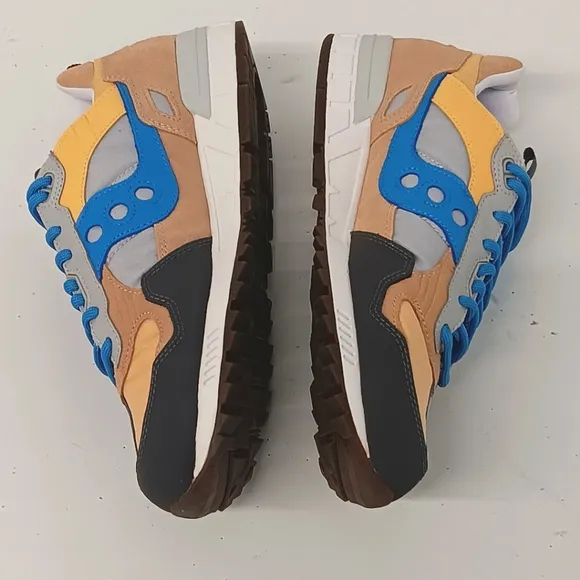 Saucony Women's Shadow 5000 Outdoor Low Top Sneakers - Blue and Camel