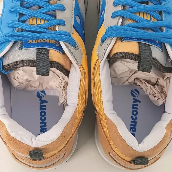 Saucony Women's Shadow 5000 Outdoor Low Top Sneakers - Blue and Camel