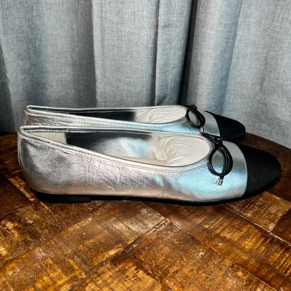 SCHUTZ Silver Arissa Casual ballet Flats Silver and Black New in Box
