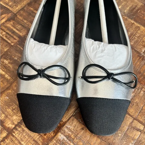 SCHUTZ Silver Arissa Casual ballet Flats Silver and Black New in Box
