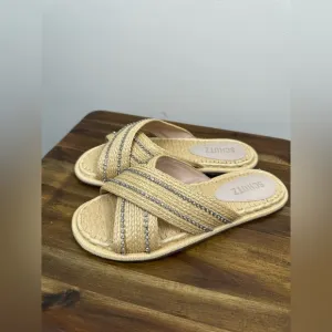 SCHUTZ Women Carlotta Crystal Embellished Raffia Straw Slide Sandals - NEW NWOB