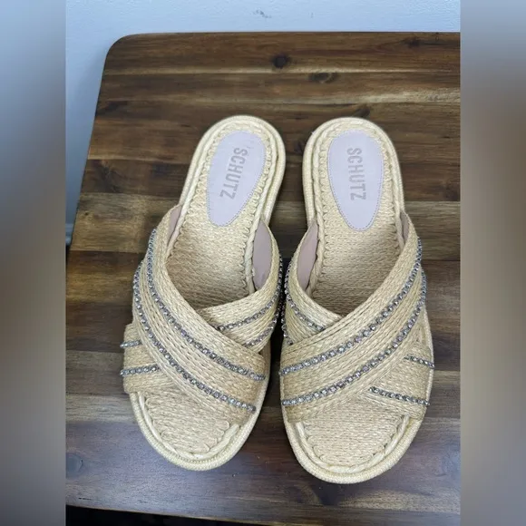 SCHUTZ Women Carlotta Crystal Embellished Raffia Straw Slide Sandals - NEW NWOB
