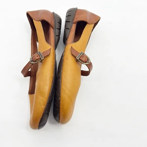 Sergio Tomani Leather Mary Jane Flats Colorblock Yellow and Brown size 37