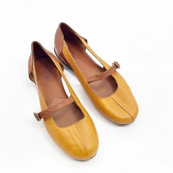Sergio Tomani Leather Mary Jane Flats Colorblock Yellow and Brown size 37