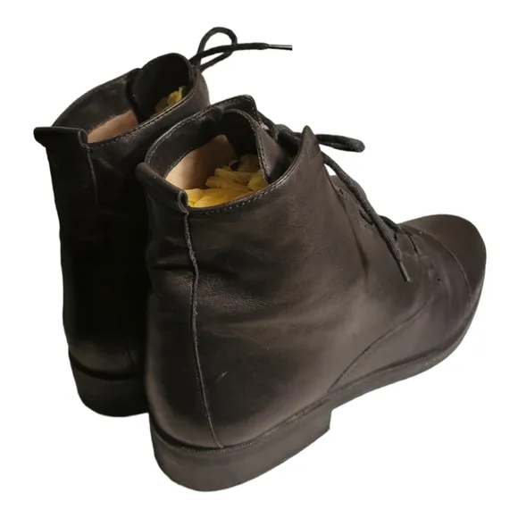 Size 8 Enzo Angiolini Black Leather Lace-up Ankle Boots - Black