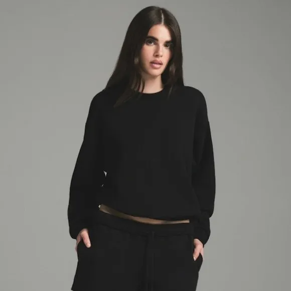 SKIMS Cotton Fleece Classic Crewneck | Black Onyx | Size M | Cozy Luxury