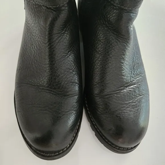 Sofft &quot;Claremont&quot; Black Pebble Leather Equestrian Riding Boots, Zipper, Size 7.5