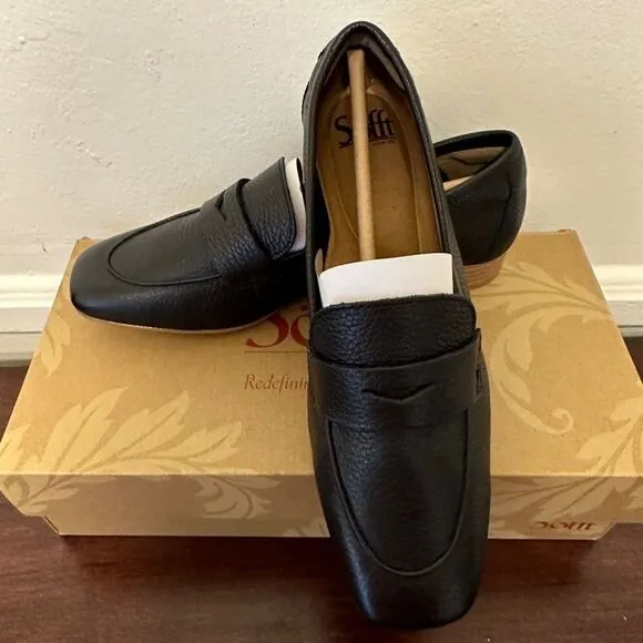 Sofft Black Leather Slip-On Loafers size 7, women’s