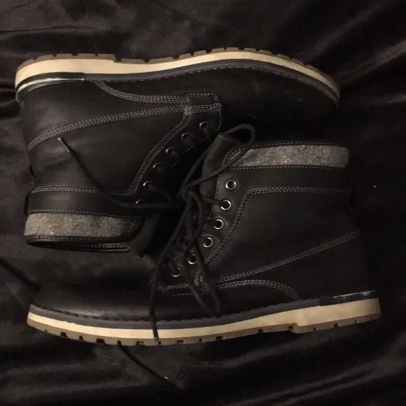 Sonoma lace up combat boots