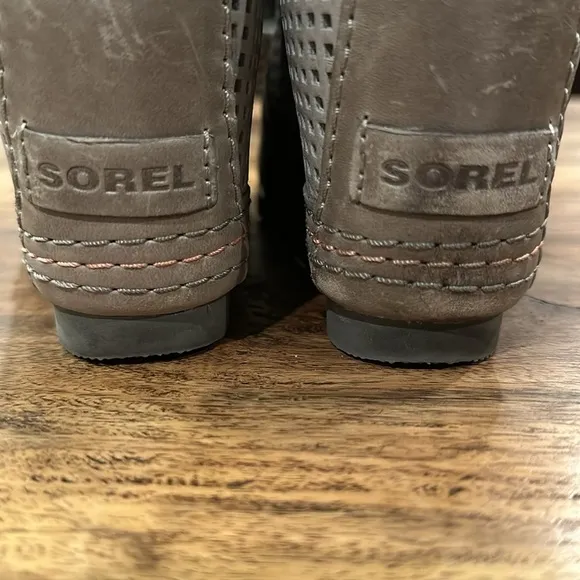 Sorel 1964 Premium Lace Up Perforated Wedge Boots Sz7.5