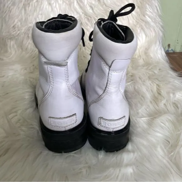 Sorel 9.5 Lenox White Lace Up Combat Hiking Boot Leather Waterproof Lug Sole