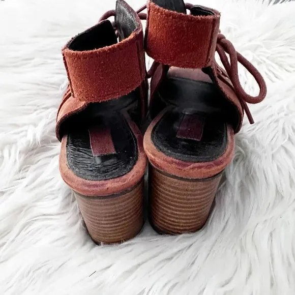 SOREL | Addington Lace Up Sandal Rustic Orange/Brown Block Heel | Size 8
