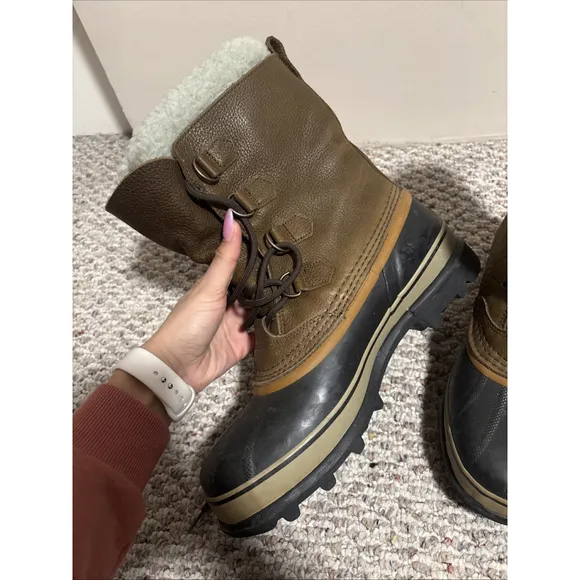Sorel Caribou Boots Waterproof Natural Rubber 100% Sheep Fur Lining- Size 10
