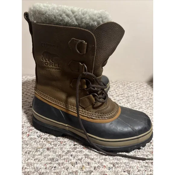 Sorel Caribou Boots Waterproof Natural Rubber 100% Sheep Fur Lining- Size 10