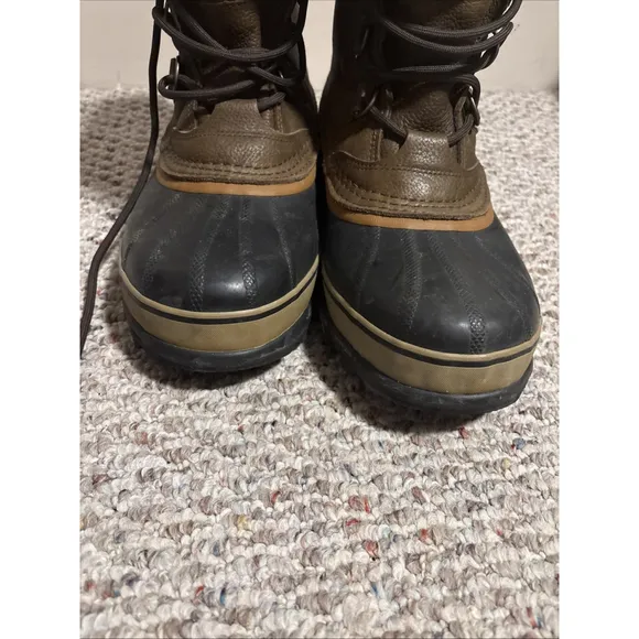 Sorel Caribou Boots Waterproof Natural Rubber 100% Sheep Fur Lining- Size 10