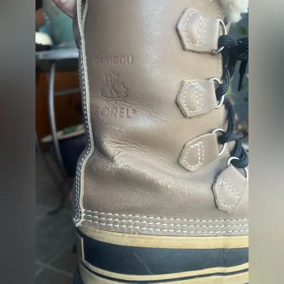Sorel Caribou insulated heavy duty women’s boots. Size 7. EUC