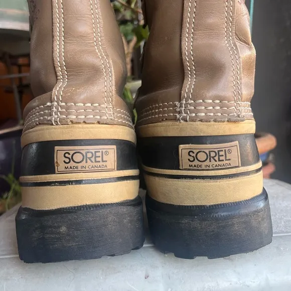 Sorel Caribou insulated heavy duty women’s boots. Size 7. EUC