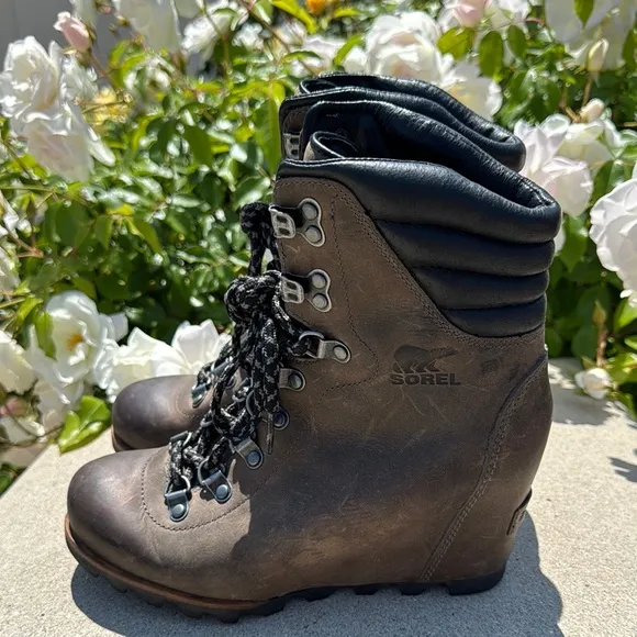Sorel Conquest Wedge Boots Quarry / Black Size 7