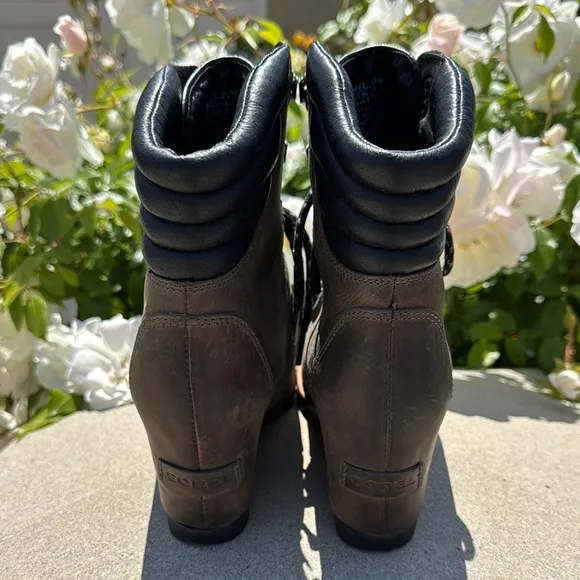 Sorel Conquest Wedge Boots Quarry / Black Size 7