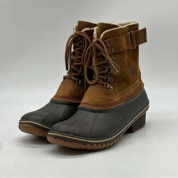 Sorel Fancy Lace up Boots. Size 10.5