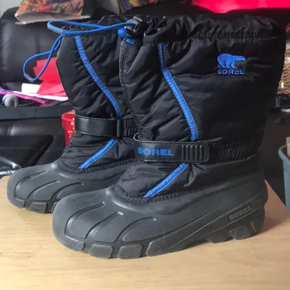 Sorel flurry winter snow boots