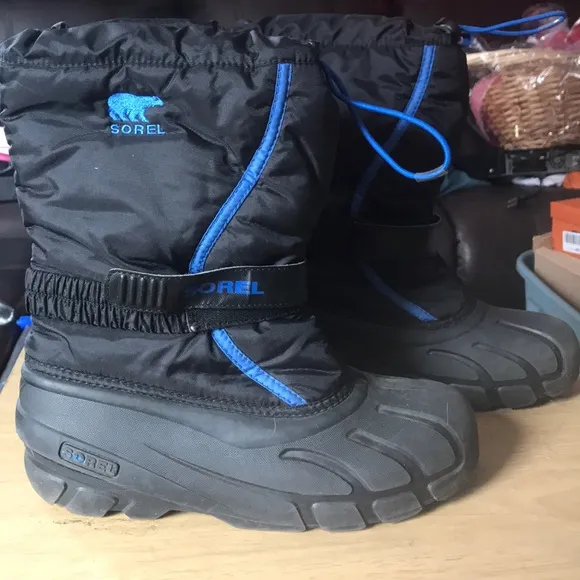Sorel flurry winter snow boots
