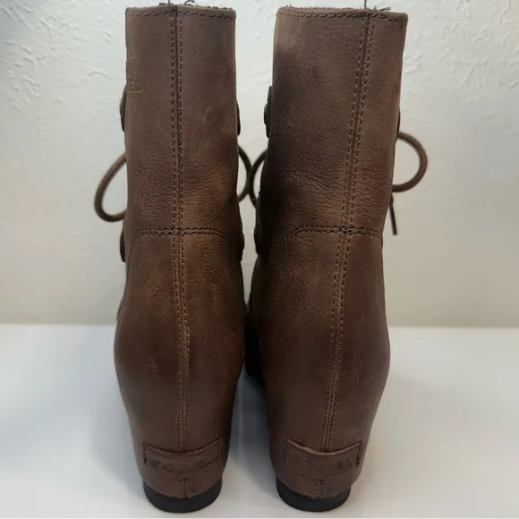SOREL Joan Of Arctic Wedge Tobacco Leather Mid Lace Up Boots, Size 8