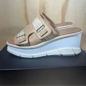 Sorel Joanie III Beige Slide Sandals Women’s Size 8 New in Box