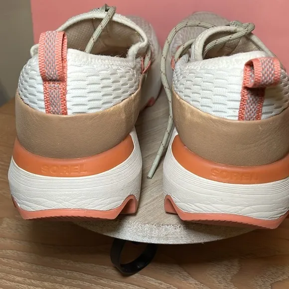 Sorel Kinetic Impact Lace Up Sneakers Coral Tan Outdoor Casual Hiking Breathable