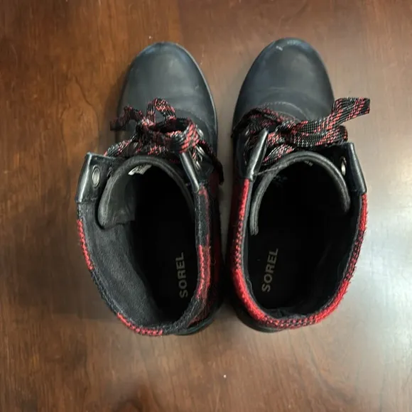 Sorel Lexie Wedge in Buffalo Plaid women’s size 7