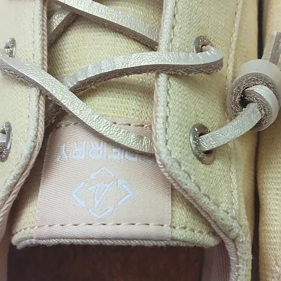 Sperry Crest Vibe Sneakers Women's Size 8 Pastel Yellow Top Sider Crosshatch