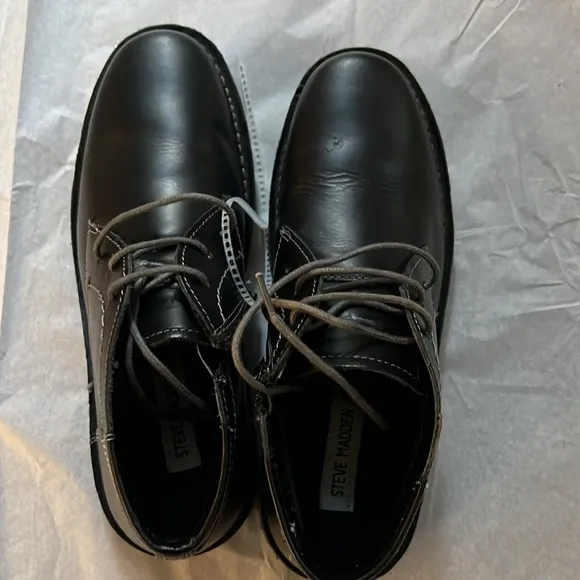 Steve Madden Boys' Harkeen Leather Lace-Up Boots