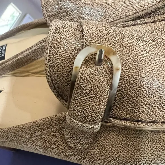 Stuart Weitzman Beige Textured Leather Slip On Slides Mules‎ Loafers Size 9.5M