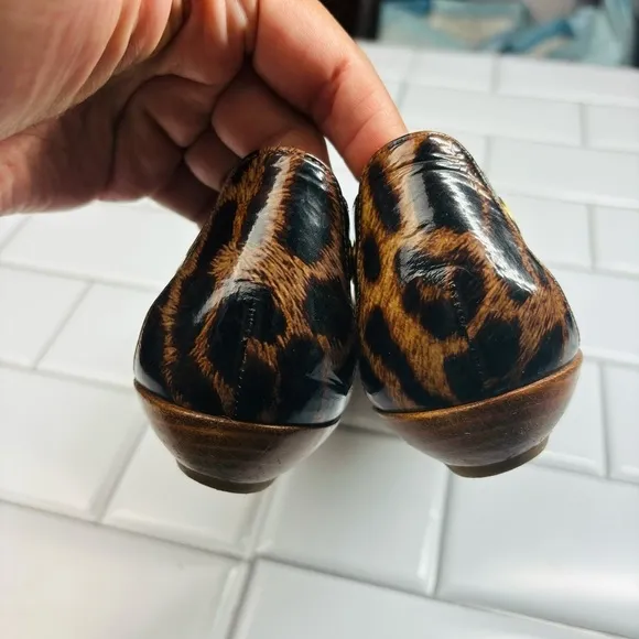 Stuart weitzman chitchat leopard printed ballets flats open toe 8M