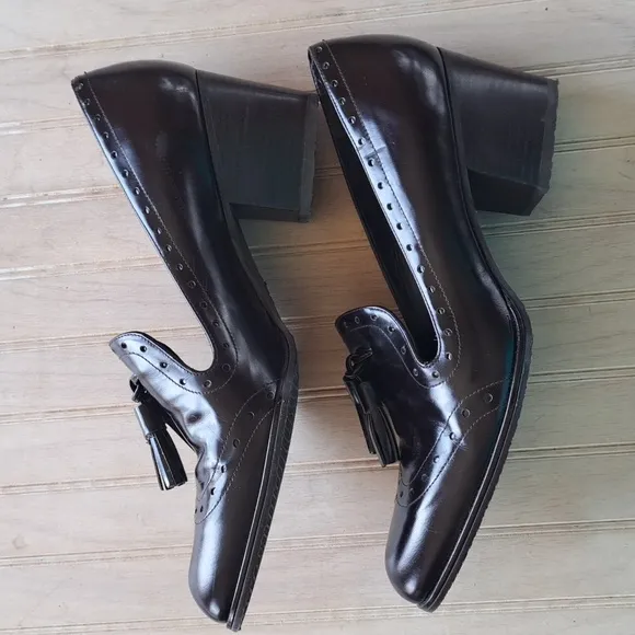 Stuart Weitzman Girlthing Brown Leather Oxford Tassels Loafer Heeled Pumps