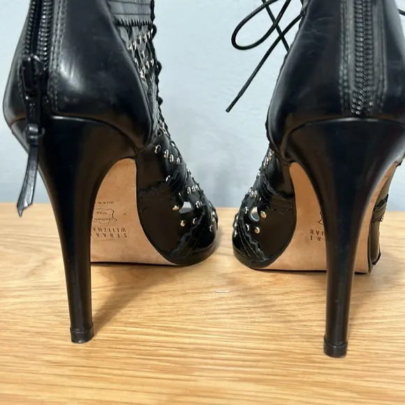 Stuart Weitzman Leather Ankle Lace-Up High Heel Booties size 6 M- gently used