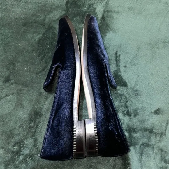 Stuart Weitzman Runatab Velvet Flat In Blue Size 9 1/2 Preowned MSRP $425