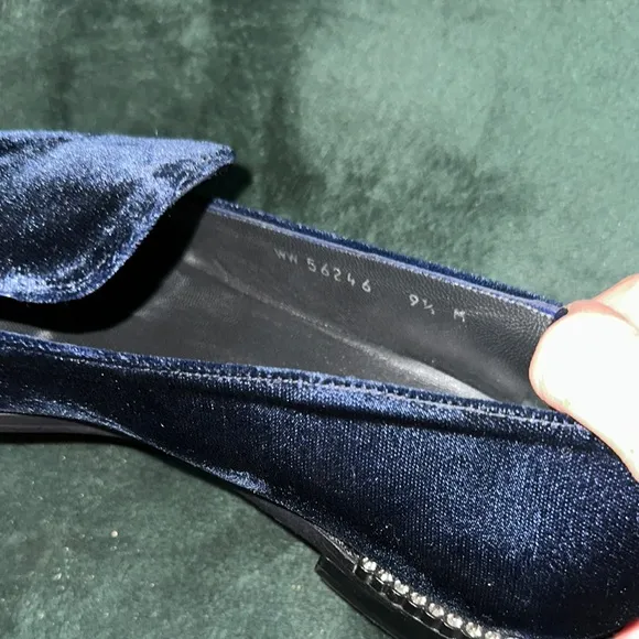 Stuart Weitzman Runatab Velvet Flat In Blue Size 9 1/2 Preowned MSRP $425