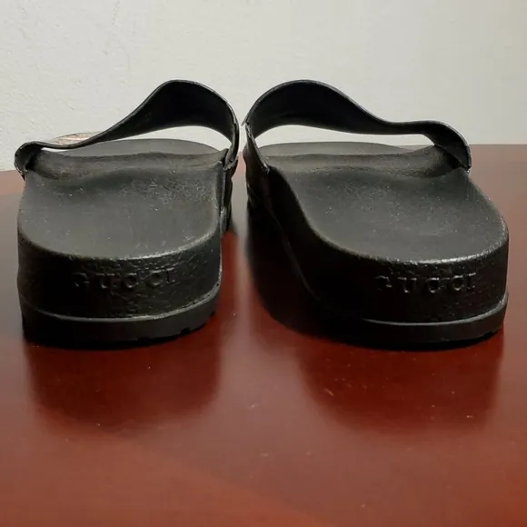 Summer/ Moving Sale Gucci GG Supreme Monogram Bee Slide Sandals